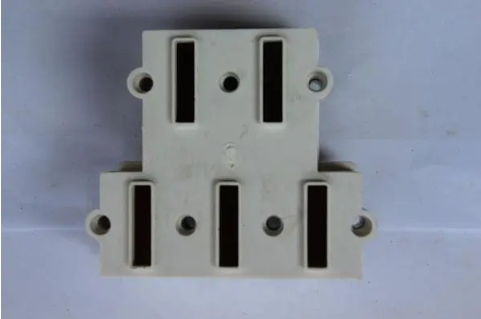 19相位五線制插座